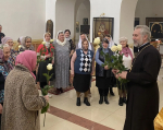 В Красном прихожанки получили поздравления с Православным женским днем